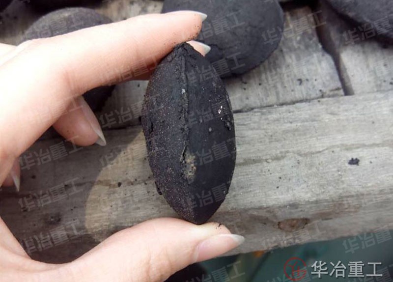 压球机生产现场